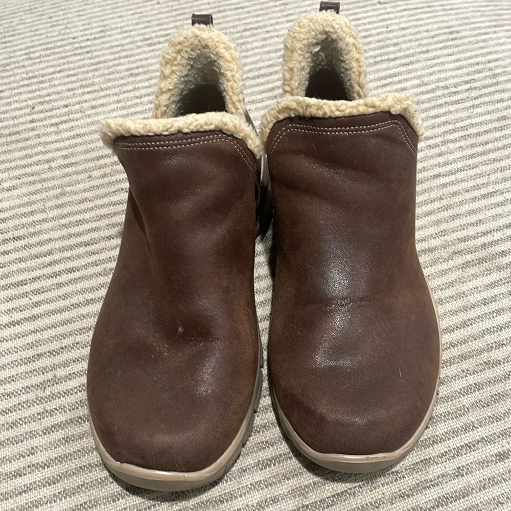 Skechers leather boots size 8.5